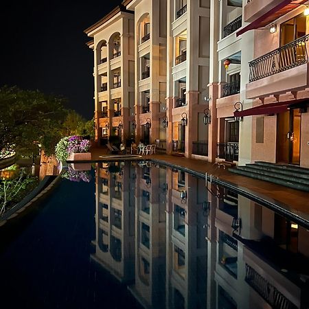 Luxury On Melaka River Buitenkant foto